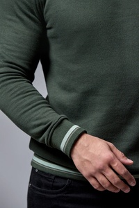 Chaqueta de forro polar personalizable al por mayor con logotipo personalizable, chaqueta de forro polar Softshell resistente al agua de color para exteriores para hombre - Product Image 3