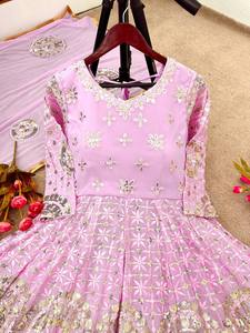 Look Fancy Style Top Lehenga Et Dupatta Party Wear Festival Robe Élégante Couleur Rose Entièrement Broderie Séquence Travail Cousu - Product Image 6