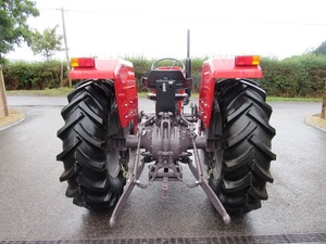 รถแทรกเตอร์มือสอง Massey Ferguson 175 รุ่นดั้งเดิม ขับเคลื่อน 4 ล้อ สำหรับงานเกษตร สีแดง เหมาะสำหรับงานภาคสนาม - Product Image 3