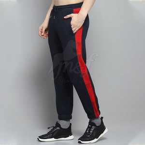 Conjunto de chándal para hombre inspirado en la ropa de calle con Sudadera con capucha y Pantalones suaves Conjunto deportivo de dos piezas para hombres - Product Image 5