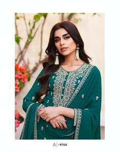 El último diseñador Faux Georgette Hilo Bordado Secuencia Fancy Sharara Suit By FabZone - Product Image 5