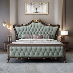 Estructura de cama Queen moderna de lujo de madera maciza con artesanía refinada, acento dorado refinado y un acabado natural de alto brillo - Product Image 1
