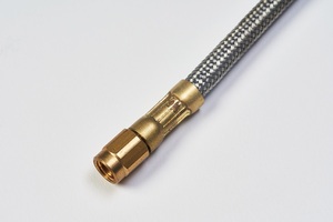 Manguera para Estufa de Camping SAMHWA, Manguera Trenzada de Acero Inoxidable con Goma Fluorada FKM, Alto Contenido de Flúor, Excelente Retardante de Llama, Superior - Product Image 3