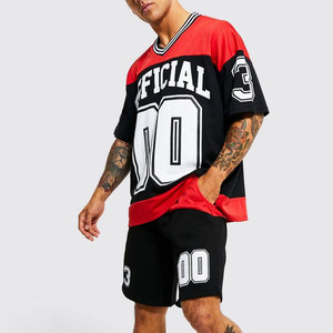T-shirt court à manches courtes rouge surdimensionné pour homme avec impression du numéro 22 blanc, style sportif, tissu en maille respirant, col rond - Product Image 4