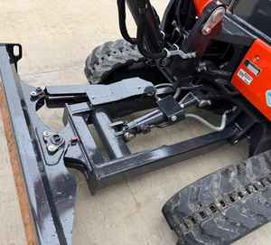 รถขุดขนาดเล็ก Kubota KX033-4 รุ่นขายดี พร้อมระบบไฮดรอลิกเสริมและตัวเลือกห้องโดยสาร - Product Image 6