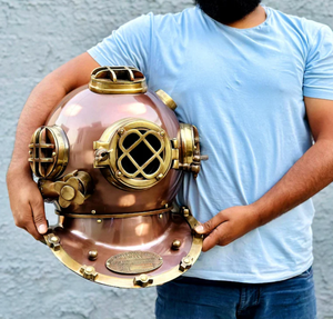Casco DE BUCEO ANTIGUO de gran calidad - Product Image 1