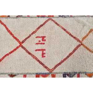 Alfombra Turca Vintage, Alfombra Herki de 3.1x9.3 pies, Alfombra a Cuadros Blanca y Roja - Product Image 5