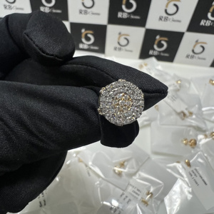 Pendientes de Diamantes Cultivados en Laboratorio VVS para Mujer, Clásicos, Oro Sólido de 14k, Certificación IGI, Corte Cojín - Product Image 5