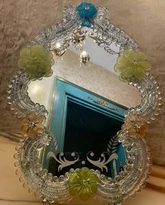 Miroir vénitien antique en verre de Murano multicolore - Product Image 2