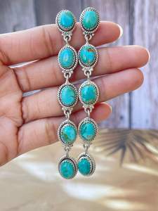 Pendientes de gota de turquesa de caballo salvaje y Mojave en plata de ley hecha a mano para bodas, fiestas o regalos - Product Image 4