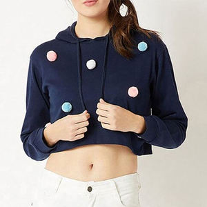 Sweat-shirt à capuche court pour femme, bleu marine, avec appliques de pompons colorés, manches longues, style décontracté, tricoté, style automne - Product Image 5