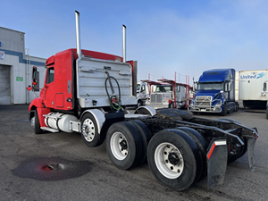 ¡COMPRA AHORA! Manipuladores de Servicio Pesado para Camiones Columbia 120 Sleeper 2004 de 435HP con Transmisión de 10 Velocidades - Listos para Enviar - Product Image 5