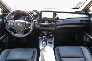 Lexus UX Híbrido 300h FWD SUV Automático 250-300 CV 2025 - Product Image 6