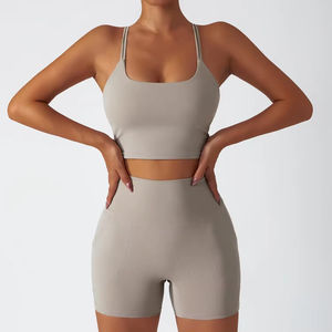 Logo personnalisé Ensemble de yoga pour femmes Motif solide Vêtements de sport Crop Tops Shorts Lounge Wear Ensemble de 2 pièces Placement de logo à la taille avant - Product Image 2