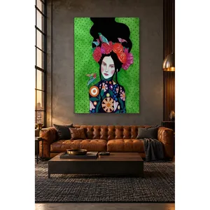 Fida Femme avec couronne de fleurs et oiseaux sur fond vert, impression sur toile - Product Image 5