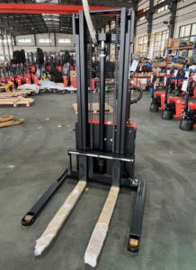 Heli รถยกไฟฟ้า3ม. 3.5ม. 4ม. 1.2ตัน1.5ตันรถยกซ้อน3300lbs พร้อม CE straddle Stacker แบตเตอรี่ลิเธียม - Product Image 4