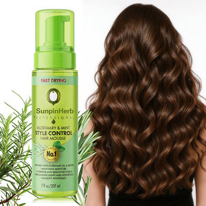 Mousse capillaire menthe et romarin fixation forte séchage rapide définition des boucles et contrôle des frisottis équilibre hydratant pour tous types de cheveux - Product Image 1