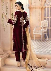 2024 élégant ensemble de kurta indien/pakistanais avec décoration en dentelle brodée Zari élégante comprenant un pantalon Dupatta pour les fêtes/mariages - Product Image 2