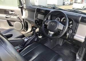 Compre Toyota FJ Cruiser Usado Japonés del 2013, 2014, 2015 con Volante a la Derecha a un Precio Justo - Product Image 4