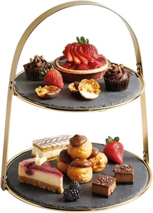 Support à gâteau en pierre d'ardoise à 2 niveaux en métal et marbre avec poignée en arche en métal doré, plateau de service moderne pour la présentation de pâtisseries et de cupcakes - Product Image 2