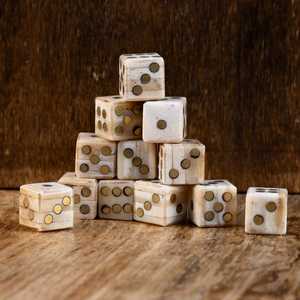 ลูกเต๋าเกมไม้และกล่องไม้สำหรับกล่องวัฒนธรรมไวกิ้งและกล่องไม้ธรรมชาติขายส่ง - Product Image 4