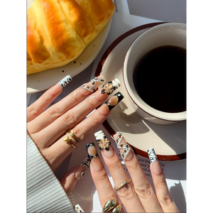 Paquete de Calcomanías Decorativas para Uñas a Presión - Product Image 3