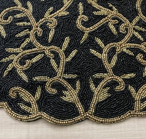 Mantel de Cuentas de Vidrio Bordadas, Decoración de Cocina Ecológica de Lujo, Mantel de Cuentas de Semillas Tradicionales Hecho a Mano, Se Acepta Diseño Personalizado para Bodas - Product Image 4