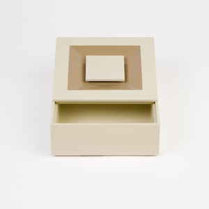 Délicieux ensemble de 3 boîtes de rangement laquées avec plateau pour table basse style salon organisation accent intérieur - Product Image 3