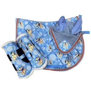 Ensemble de tapis de selle pour chevaux Tough Tack pour enfants avec voile anti-mouches, protège-encoches, en coton et polyester, imprimé dessin animé, mignon et assorti - Product Image 1