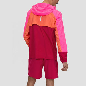 Ensembles personnalisés OEM pour hommes ensemble de survêtement en nylon léger pour vêtements de rue ensemble de shorts coupe-vent pour hommes personnalisation de prix bon marché - Product Image 4