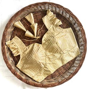 เสื้อเบลาส์ทางการแบบโมเดิร์นพร้อมวัสดุผูกเชือกเชือกเชือกแบบเปิดหลังสำหรับฤดูร้อน - Product Image 1