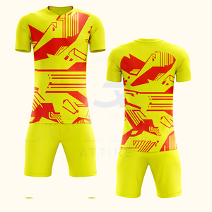 Prix d'usine – Maillot de football 100 % polyester respirant pour homme – T-shirt de football d'été à col en V avec design de col unique par sublimation - Product Image 1