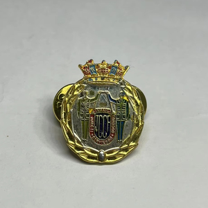 Épingle de revers élégante en métal Jamica plaqué or 24 carats - Product Image 1