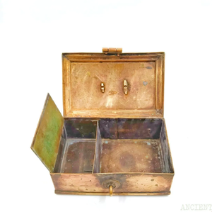 Boîte à noix de betel vintage en laiton avec poignée à serrure, fabriquée en laiton de haute qualité à prix de gros en provenance d'Inde - Product Image 6