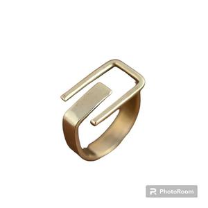 Anillo ajustable abierto geométrico caliente de moda para hombres y mujeres accesorios de moda Chapado en plata hecho a mano latón relleno de oro diseñador - Product Image 1