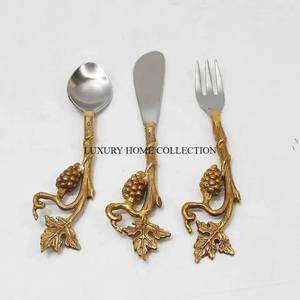 Ensemble de couverts en acier inoxydable de qualité supérieure pour les occasions spéciales, avec une finition polie élégante et un design ergonomique - Product Image 2