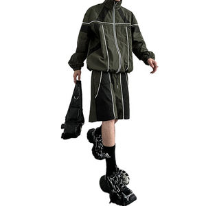 Conjunto de Pantalones Cortos y Chaqueta Deportiva Cortavientos Personalizada de Alta Calidad, Conjunto de Pantalones Cortos y Chaqueta Deportiva Reflectante para Hombre - Product Image 2