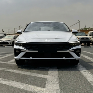 Nuova berlina bianca 2023 - Product Image 1