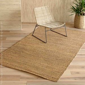 Tapis en jacinthe d'eau texturé en paille Surface rustique et naturelle pour les espaces de vie Ajoute confort et chaleur - Product Image 1