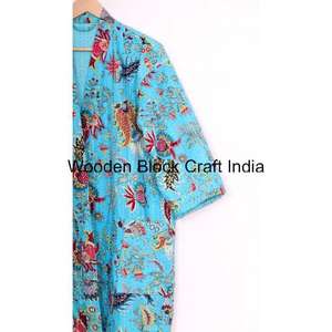 Kimono de Mujer de Algodón Orgánico Acolchado, Estilo Vintage, Pintado a Mano con Motivos Florales, Reversible, Ecológico y Transpirable - Product Image 3