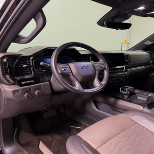 Chevrolet Silverado 1500 RST 4WD 2023 de Alta Demanda, Cabina Doble de 4 Puertas - Product Image 2