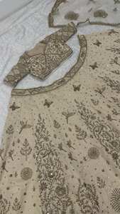 Conjunto Clásico de Lehenga Choli de Seda Gruesa con Estampado Digital/Relieve Indio para Bodas - Ropa Casual Reversible para Todas las Temporadas - Product Image 5