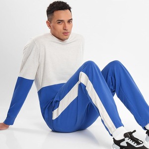 Vente en gros 100% coton ensemble de survêtements d'été pour hommes vêtements de sport avec panneau contrasté et logo - Product Image 2