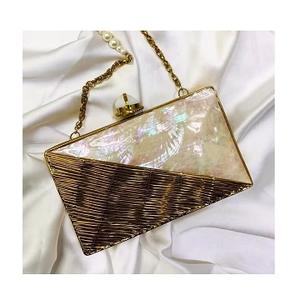 Designer Broderie Résine Pochette De Luxe Mariage Indien Nikkah Cadeau De Mariée avec Matériau De Haute Qualité Style Bandoulière - Product Image 3