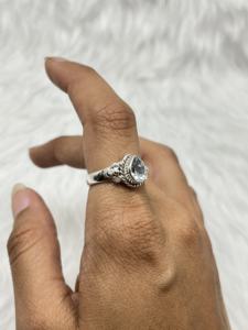 Anillo Bohemio de Plata de Ley con Gema de Aguamarina en Corte Pera y Engaste de Bisel para Ella - Product Image 3