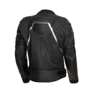 Chaqueta protectora de moto para hombre con cuero construido cómodo equipo de motorista armadura fuerte y diseño de traje de montar impermeable - Product Image 5