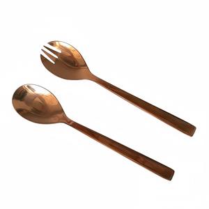 Ensemble de serveurs à salade de luxe en acier inoxydable doré poli avec poignée plate, style occidental, pour la maison et les mariages - Product Image 1