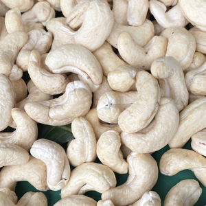 เม็ดมะม่วงหิมพานต์ W320 - Product Image 1