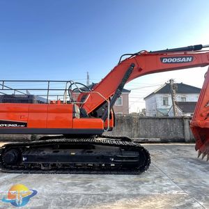 Excavadora de Ruedas Doosan DX340LC-9C de Segunda Mano con Garantía de Calidad, Pocas Horas de Trabajo y Precio Bajo - Product Image 5