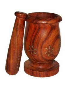 Mortier et pilon en bois pour broyer les épices et les herbes, pour la cuisine et la préparation des aliments - Product Image 1